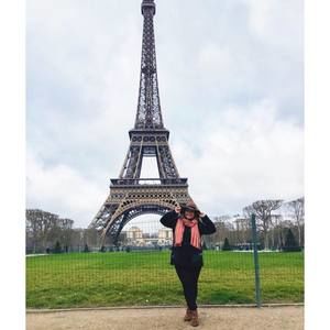 Meet your Posher, Emma